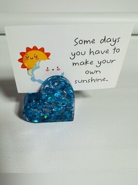 Resin Blue Glitter Heart Card Holder with Inspirational Card